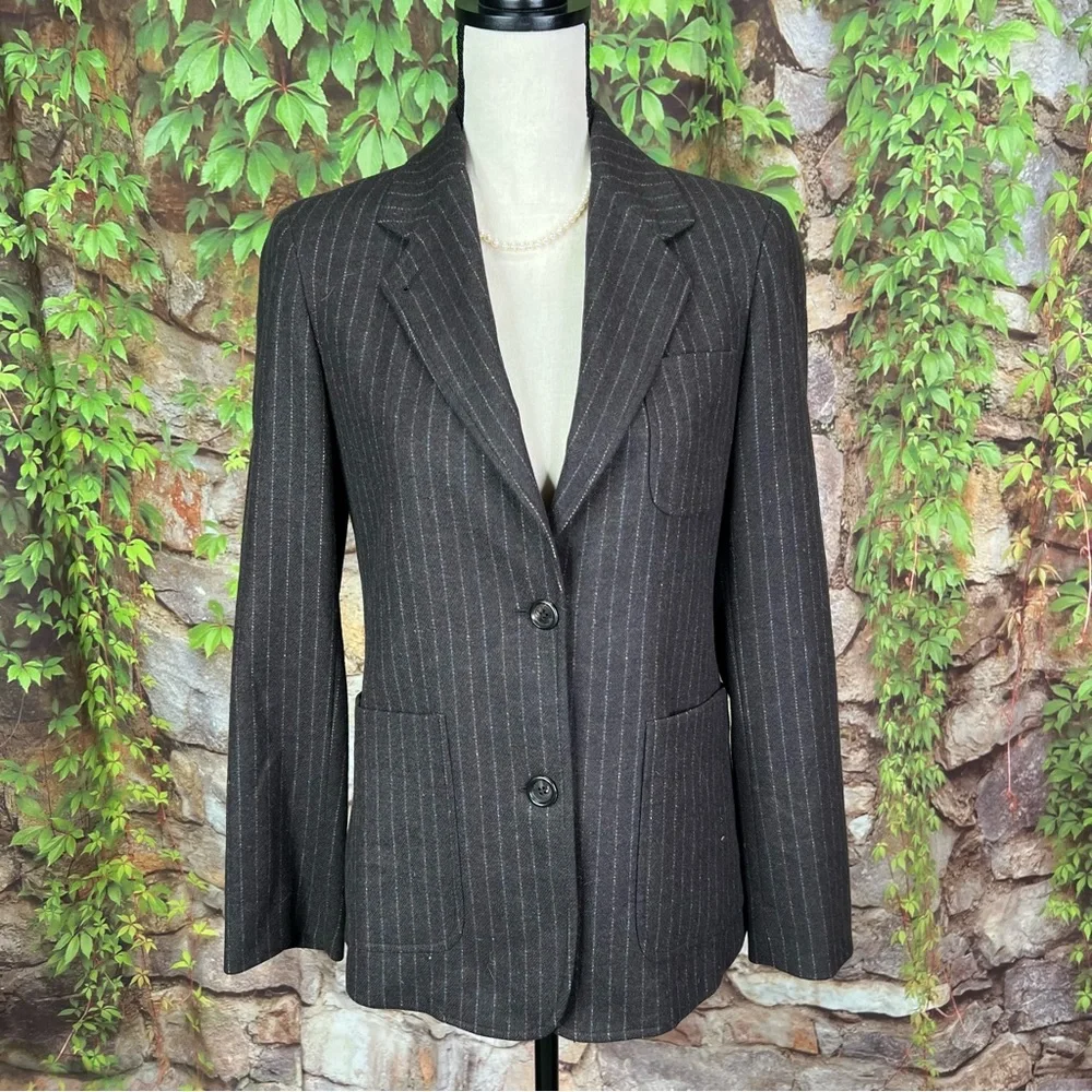 AUTHENTIC BURBERRY LONDON Wool/Cashmere Pinstriped Blazer, 6